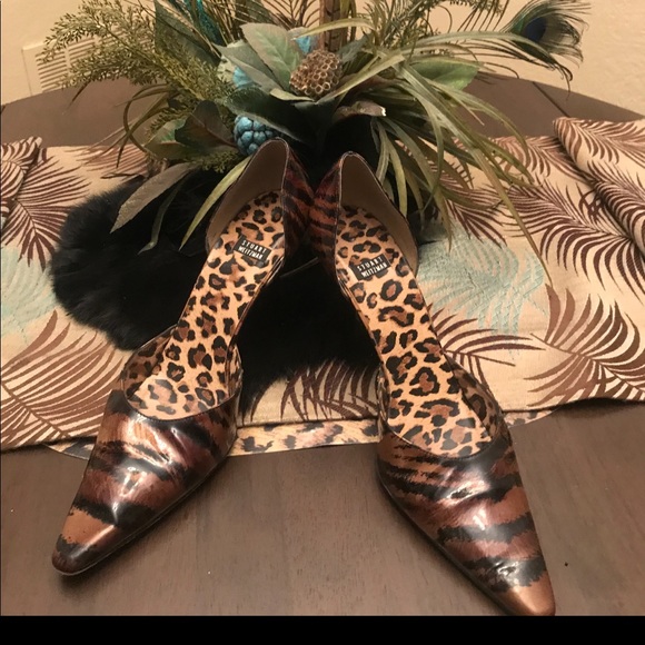Stuart Weitzman Shoes - Stuart Weitzman Bronze Tiger Snake Shoes 7 1/2 M